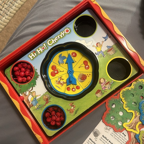 Hi Ho Cherry-O game - Picture 7 of 7